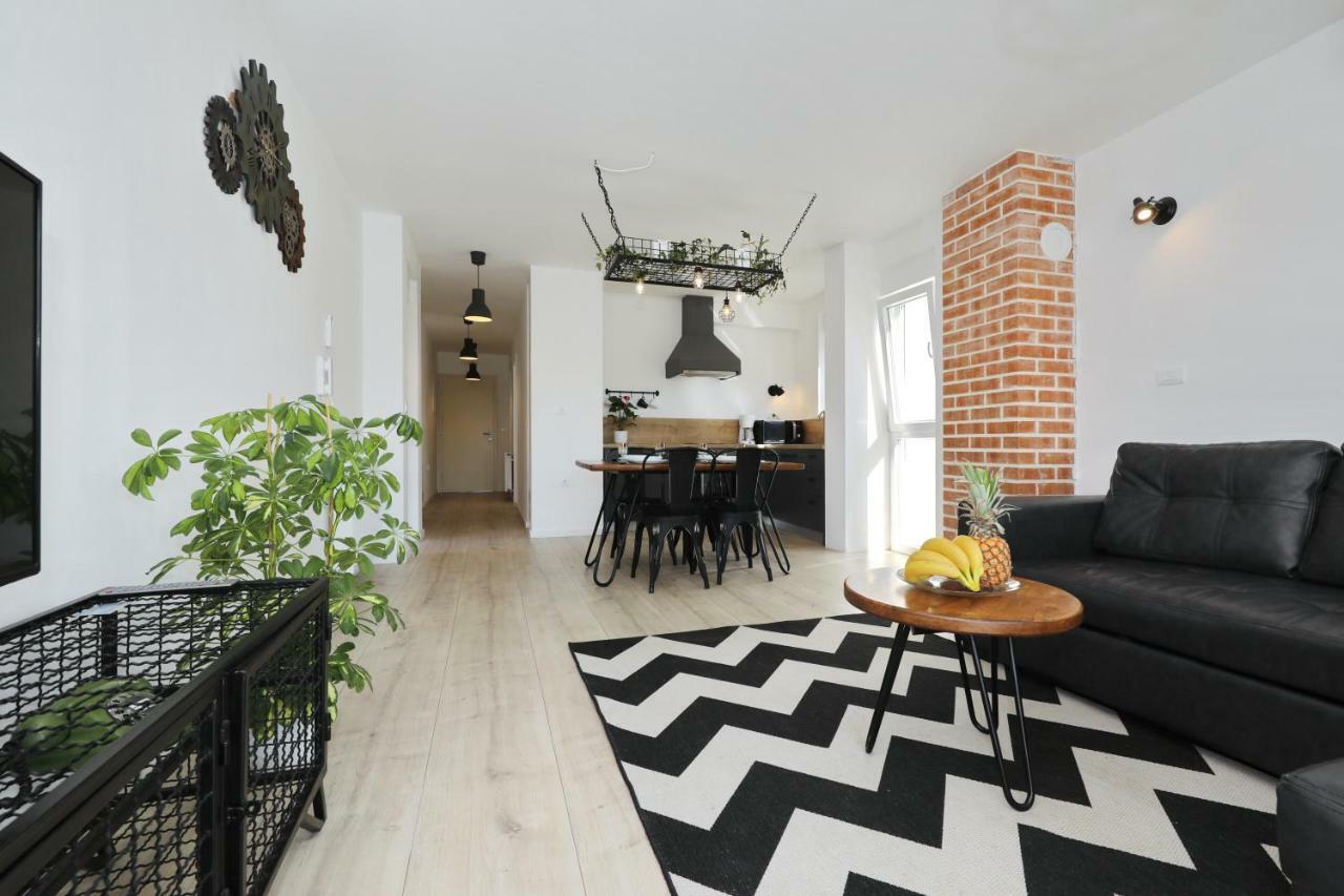 Ivanov Apartament *